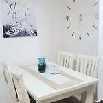 Apartmán Tulips Apartment-free Parking Tirana
