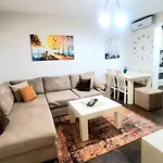 Apartmán Tulips Apartment-free Parking *
