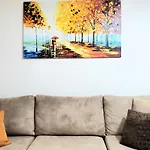 Tulips Apartment-free Parking Apartmán