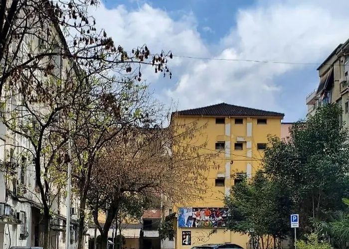 Tulips Apartment-free Parking דירה